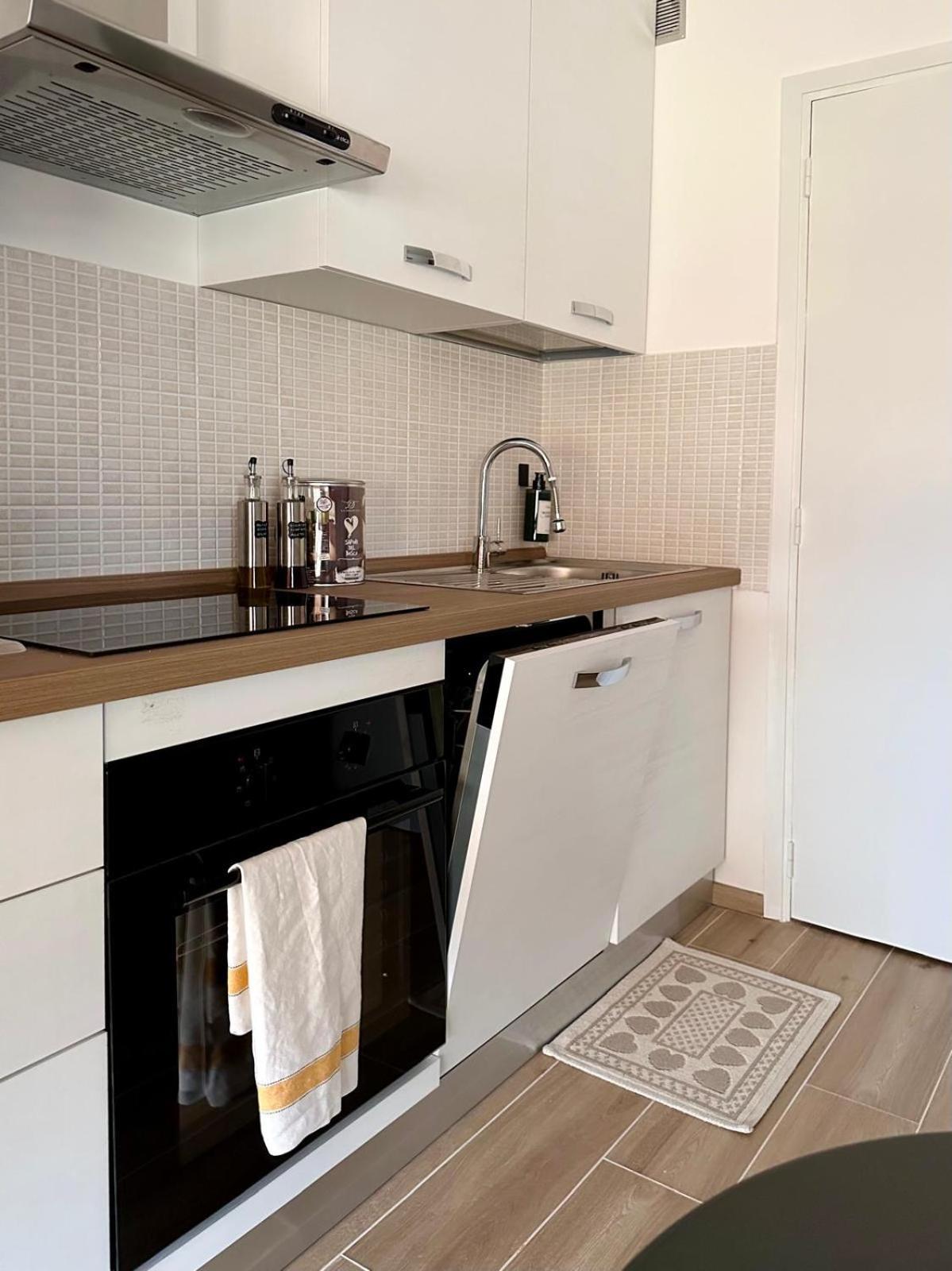 Studio Kialeo Pres De La Plage Avec Parking Roquebrune-Cap-Martin Buitenkant foto